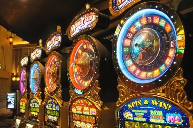 strippoker Kelainan dalam Fitur